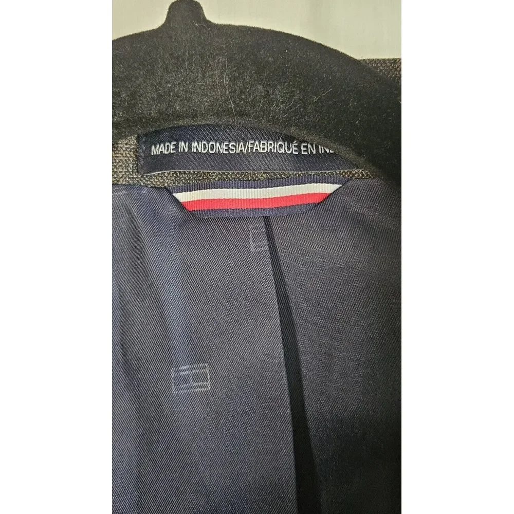 NWT Tommy Hilfiger TREVOR‎ THEFLEX sport coat charcoal brown 44REG